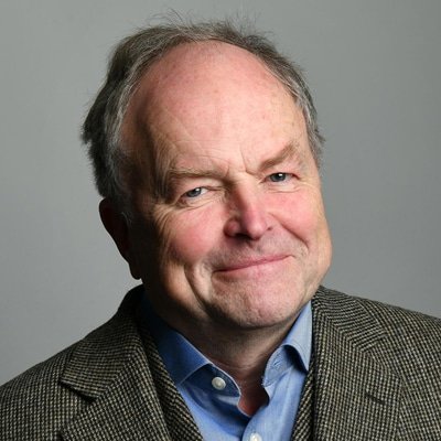 Clive Anderson Hire TV quiz host comedian lawyer presenter from Great British Speakers