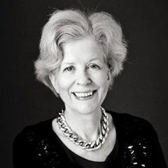 Claire-Smith-Former-British-diplomat-and-extreme-negotiator-Handling-Change-behaviour-culture-resilience-adversity-communication-expert-at-Great-British-Speakers