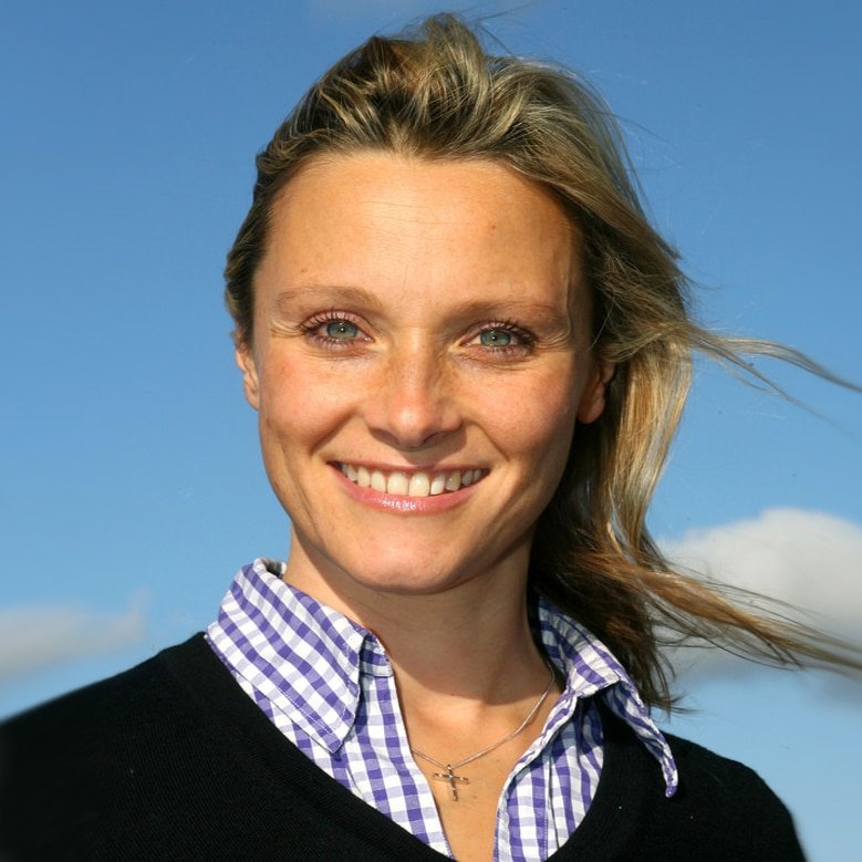 Vicki-Butler-Henderson-5-th-gear-car-motoring-expert-woman-female-writer-journalist-host-racing-driver-at-Great-British-Speakers